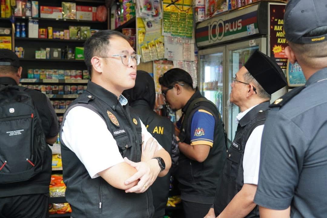 已签发 柔：业者无视禁止销售电子烟禁令，卫生局再取缔，充公450件电子烟与相关产品