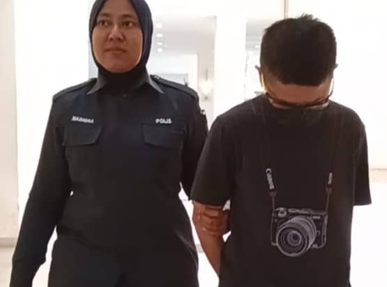 已签发 柔:单亲妈妈涉充当“跑腿” 麻坡抛汽油弹纵火烧车