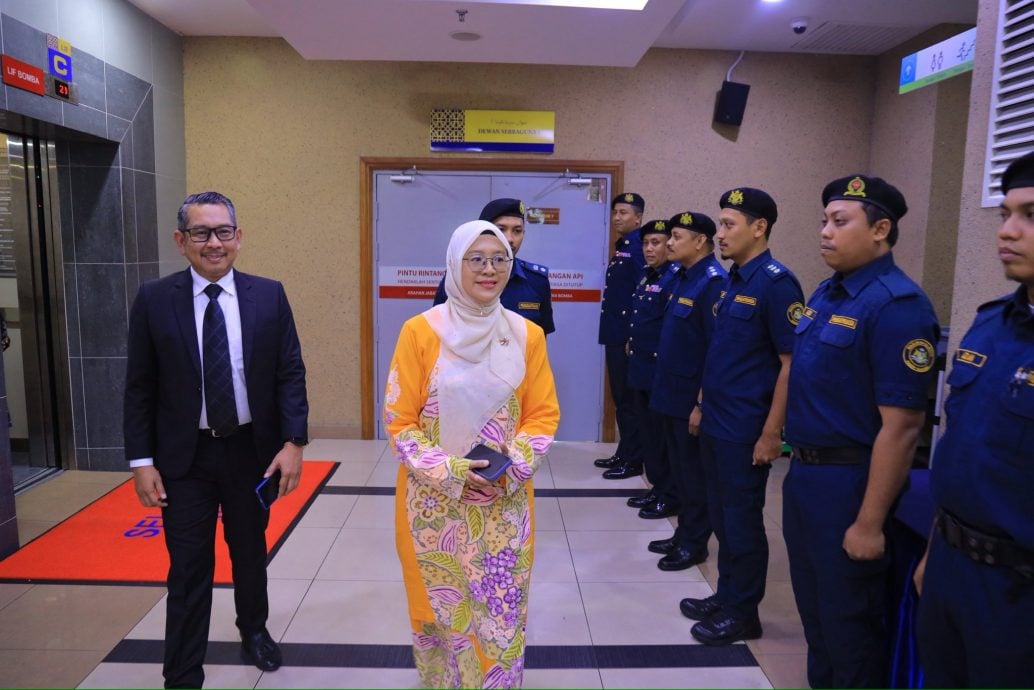 巴西古当市政厅迎来新任女市长：哈芝丽娜走马上任