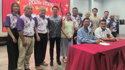 泗隆华小就职晚宴 筹获逾18万令吉图书馆提升基金