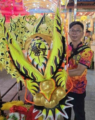 全马首创第一条九皇龙   龙引斗母宫开光显气派