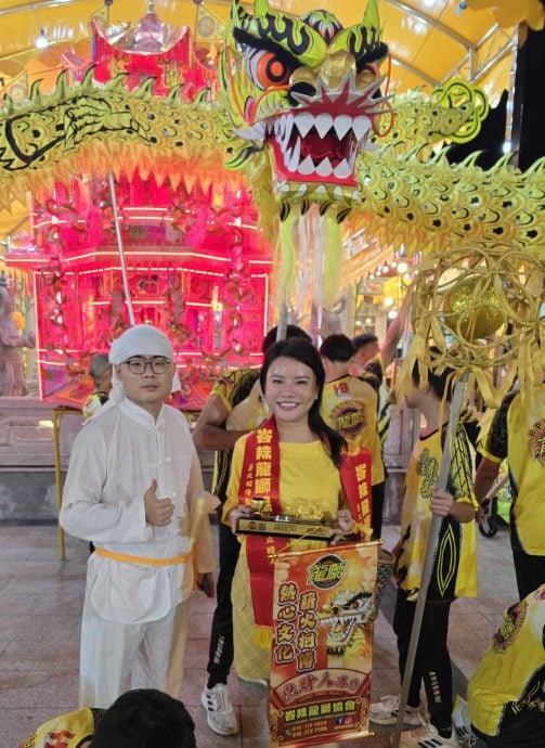 已签发 柔:版头之一:全马首创第一条九皇龙,龙引斗母宫诞生举行开光