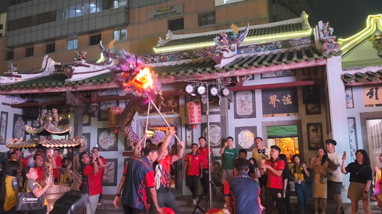 已签发 柔:版头之一:柔佛古庙游神申遗 何朝东盼与廿四节令鼓同登世界级