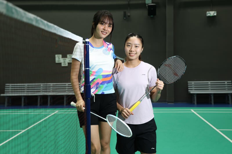 已签发 柔：狮城二三事头条：新剧与羽球国手杨佳敏交锋 黄暄婷：没压力