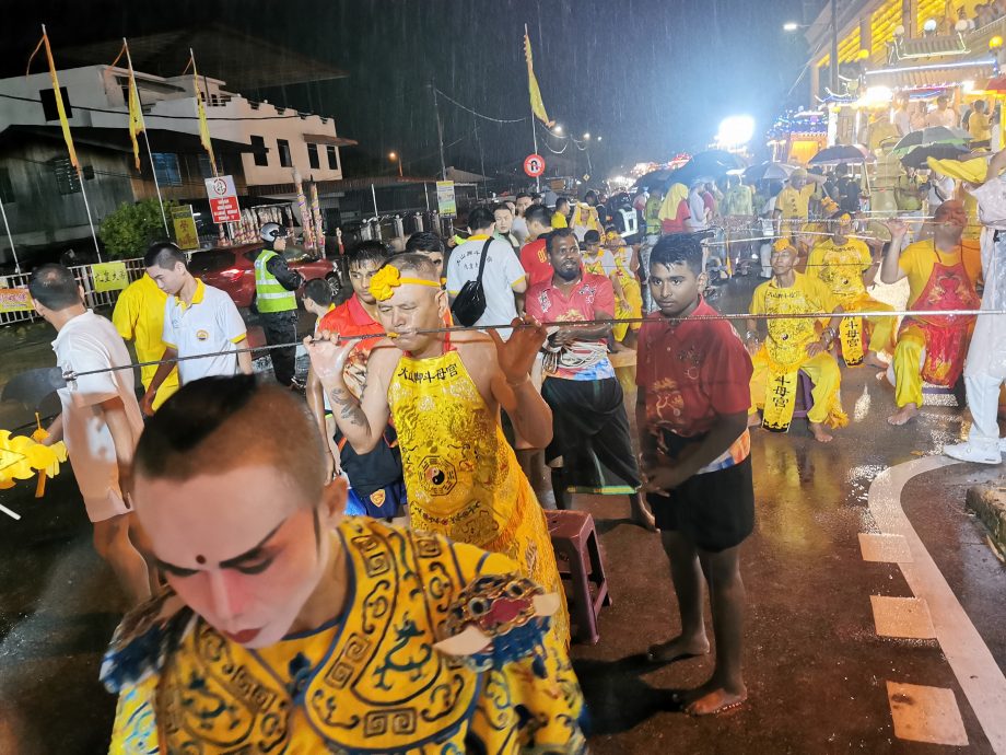 已签发(大北马)风雨无阻 大山脚斗母宫奉九皇大帝圣驾圣谕游境出巡