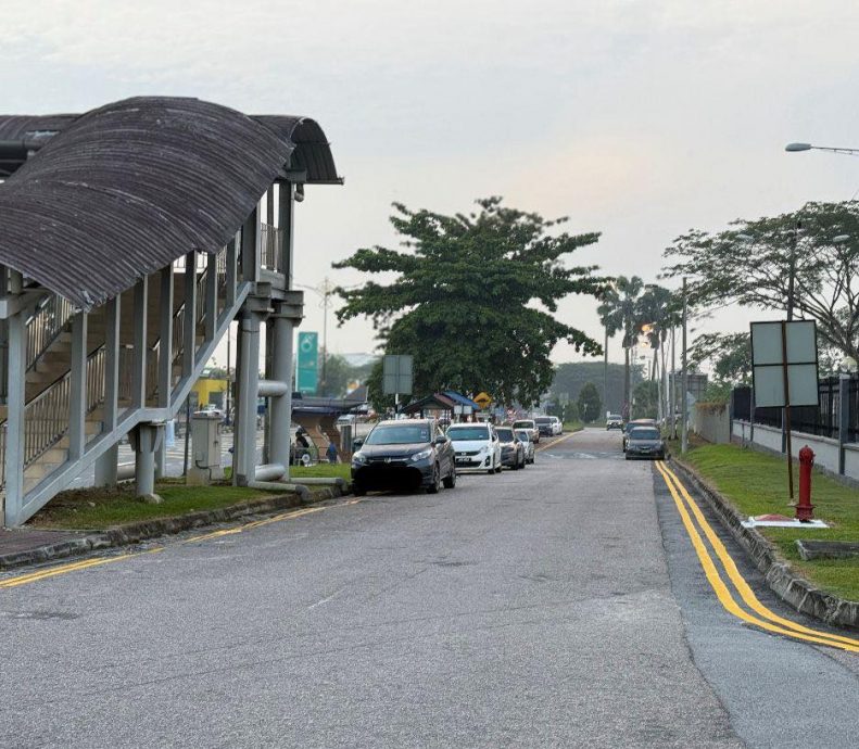 **已签发**柔：古来医院国能门前双黄线违停  市会拖车开罚单