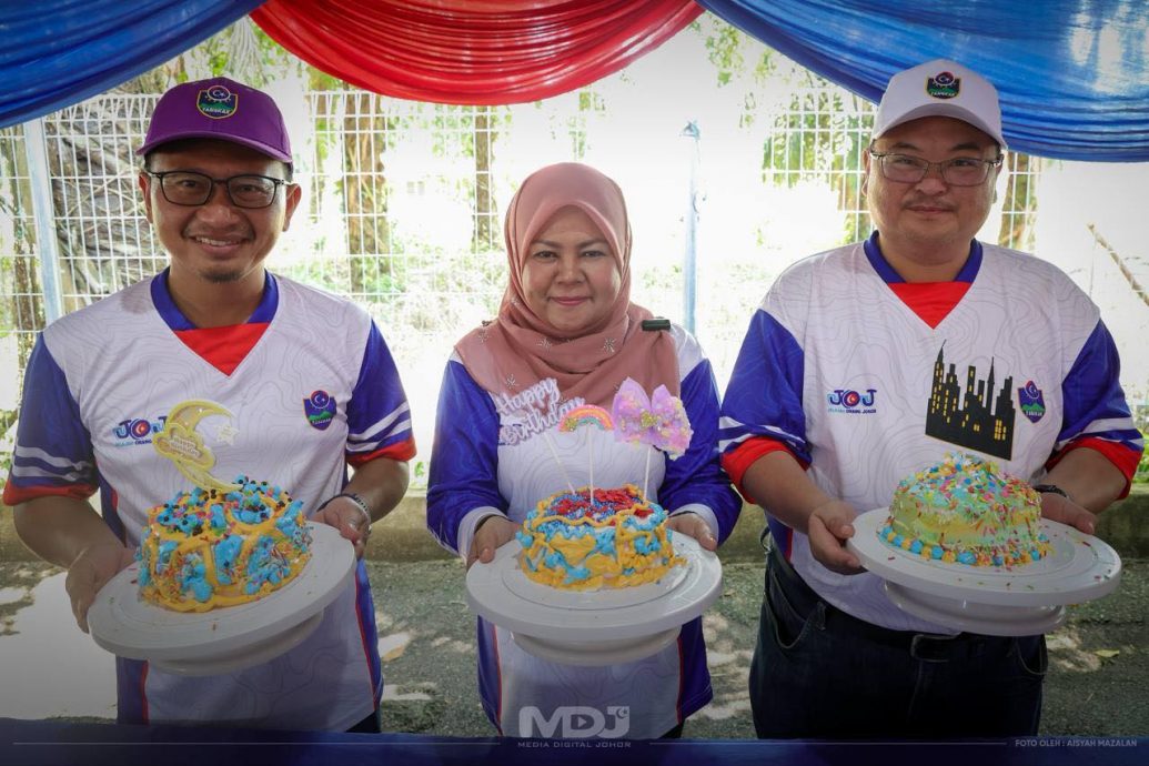 **已签发**柔：头条之一或显刊：“柔佛人巡回之旅” 86摩托车组队走遍东甲州选区