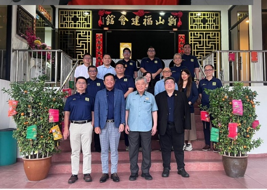 **已签发**柔：头条之一：砂厂商公会访新山福建会馆  就深化两地企业联系做交流