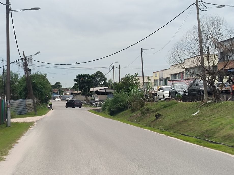 **已签发**柔:封面:民生特工队〡士乃新村电线成陷阱,两度罗里勾断砸车毁电器