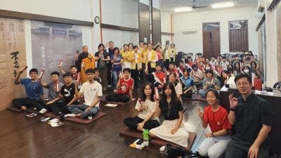 銮首办考生祈福会 为40SPM考生祈愿顺利应考