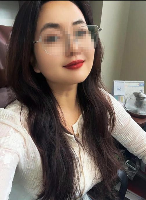 *已签发*柔:狮城二三事:狮城阿叔陷“美人计” 掏逾3万令吉人财两空