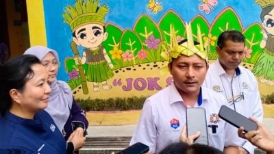 “柔佛民族试点学校”首批成果  阿兹南:由今年SPM检验
