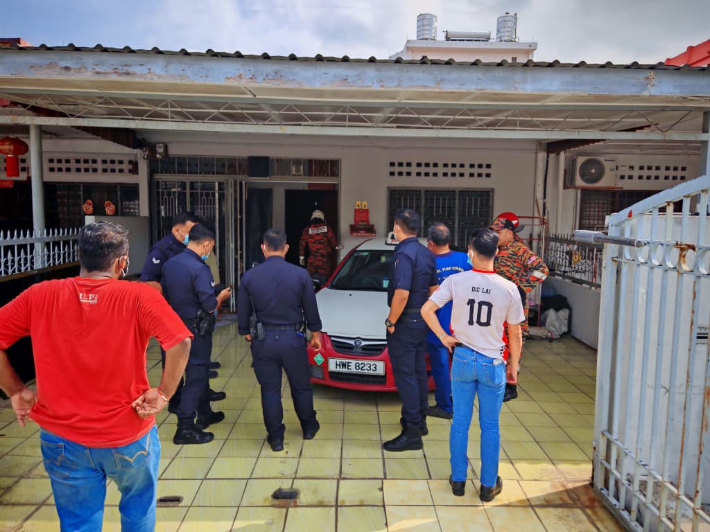 已签发//独居男倒地猝死数天·邻居嗅到臭味揭命案