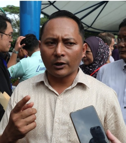 **已签发（只供网）**柔：百万镇国小A流群有5学生2教师确诊  15人有症状