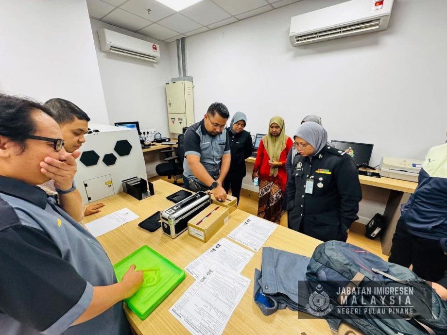 已签发(大北马)北海UTC移民局服务柜台 11月3日起全面启用