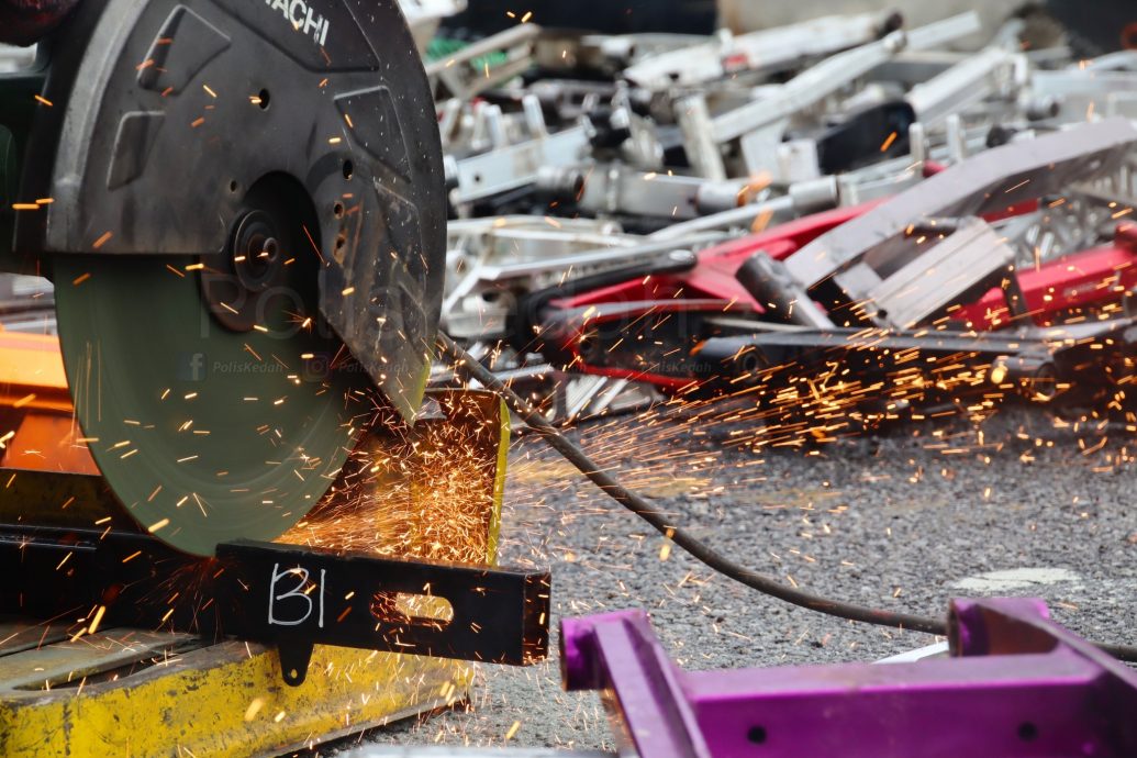 已签发（大北马）吉打州警方严厉对付和取缔非法改装摩托车后，间接也降低了吉打州的车祸率。