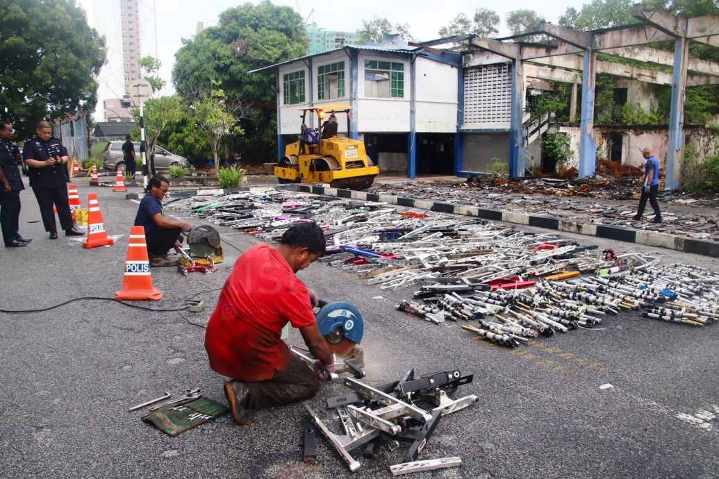 已签发（大北马）吉打州警方严厉对付和取缔非法改装摩托车后，间接也降低了吉打州的车祸率。