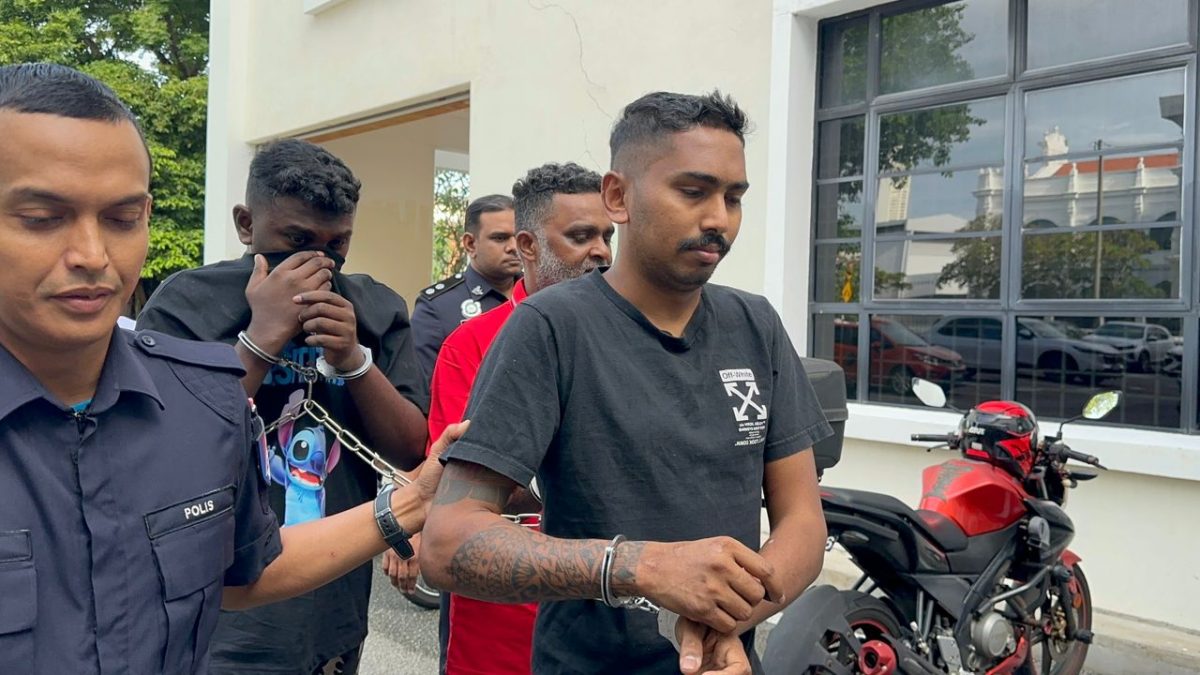 已签发（大北马）抢捷豹轿车首饰等 3男被控结伙打劫不认罪