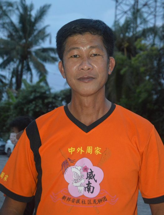 已签发(大北马)新邦安拔村长陈忠和离世