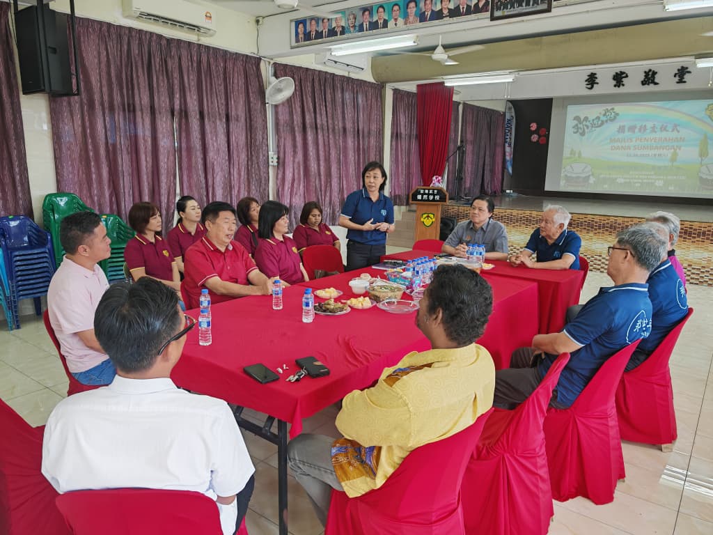 已签发(大北马)曾敏凯通过首相署特别拨款,拨出44万5000令吉给吉打州内8所华校。