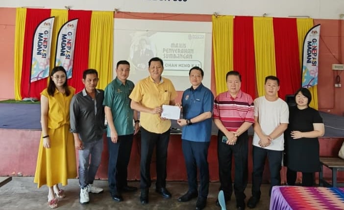 已签发(大北马)曾敏凯通过首相署特别拨款,拨出44万5000令吉给吉打州内8所华校。