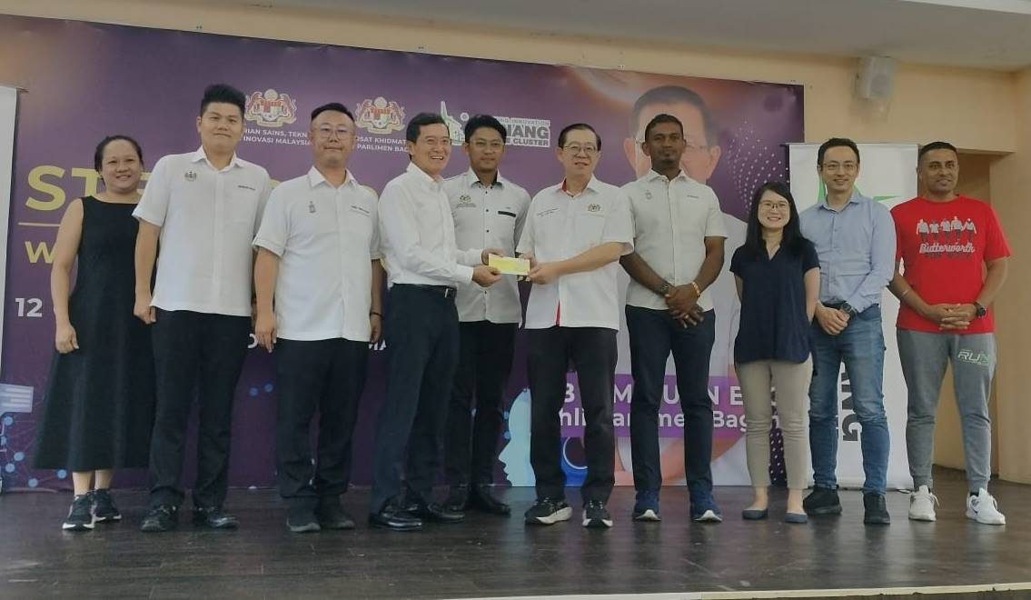 已签发（大北马）林冠英为峇眼区“科学、技术、工程与数学（STEM）嘉年华会”主持开幕。