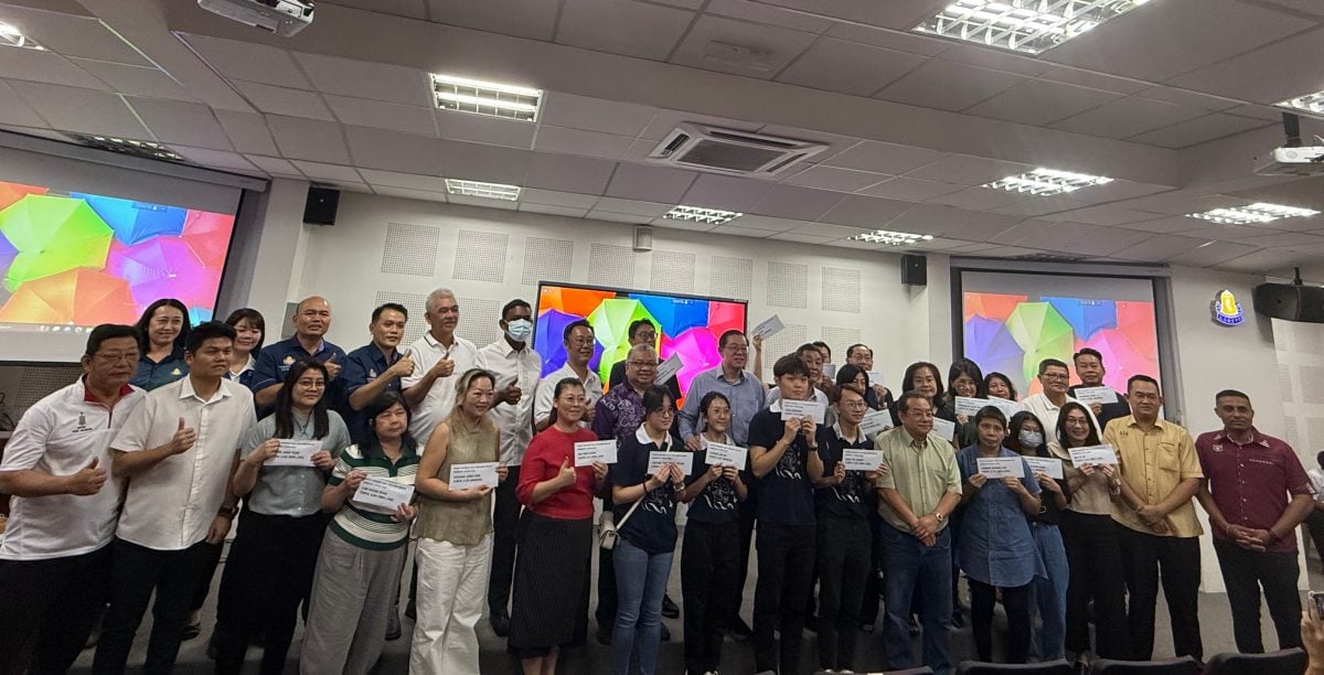 已签发(大北马)林冠英拨2万4500奖励STPM优秀生