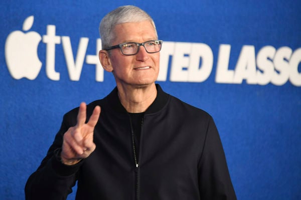 库克65岁准备交棒? 消息:苹果CEO“头号接班人”是他