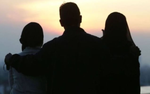 开斋节拒给父亲红包是不孝？ 女子揭成长背后的辛酸