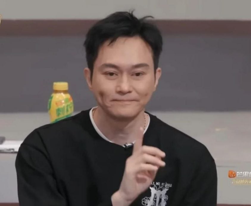 张智霖《披荆斩棘5》突落泪 错过儿子留学时刻留憾	