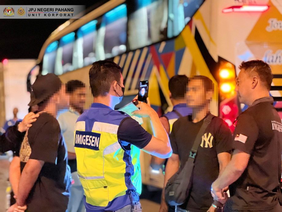 彭陆交局文冬展开联合执法行动，扣查19非法入境者1吸毒者。