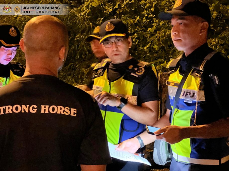 彭陆交局文冬展开联合执法行动，扣查19非法入境者1吸毒者。