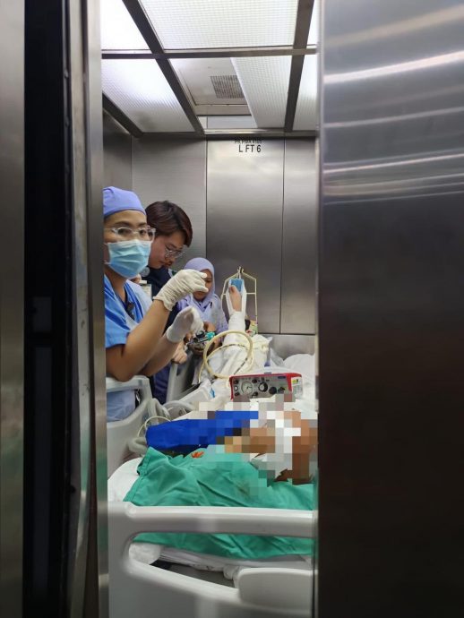 怡中央医院电梯故障 8人一度受困电梯