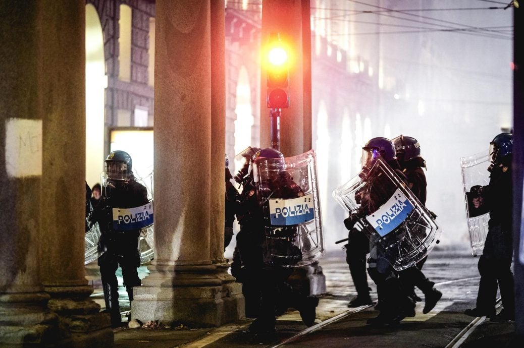 意大利爆200万人示威!罗马瘫痪声援加沙 全境爆大规模罢工