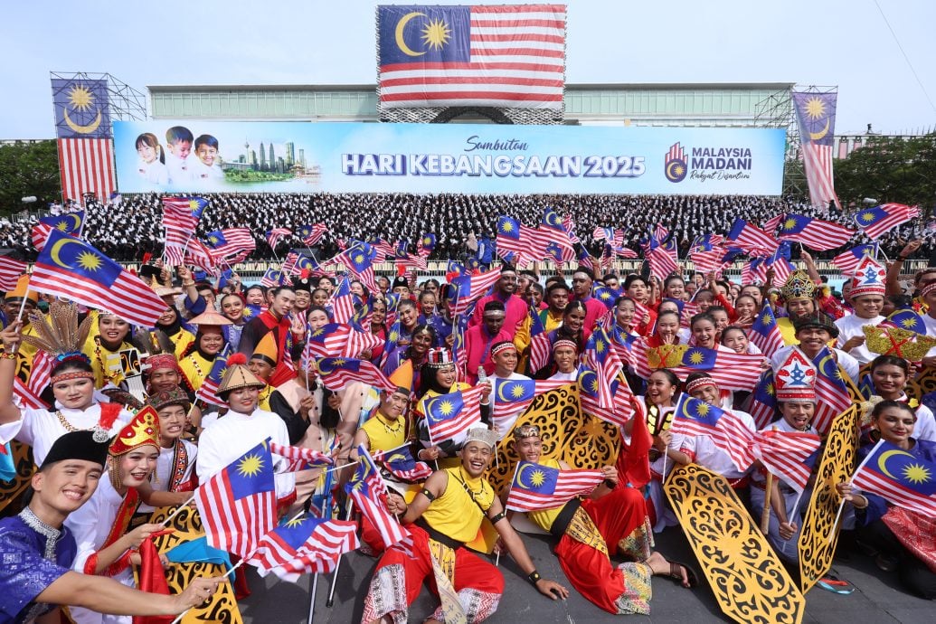 我们/国庆反思 阿纳斯朱比迪：国旗等种族事件非真正问题 政治仍依赖种族宗教课题才是问题