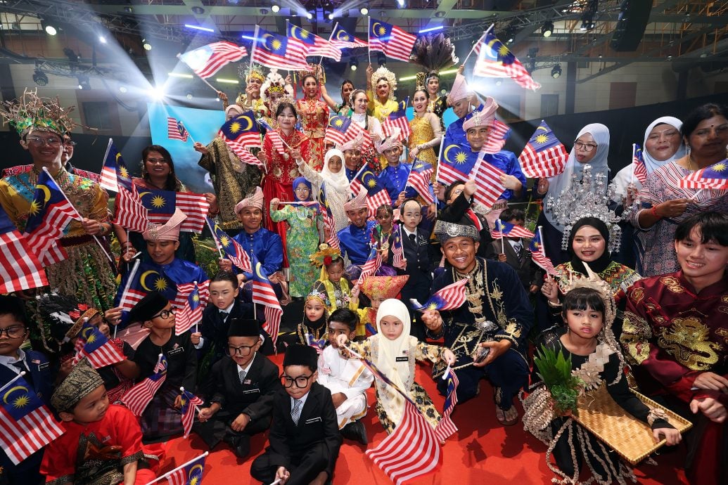 我们/国庆反思 阿纳斯朱比迪：国旗等种族事件非真正问题 政治仍依赖种族宗教课题才是问题