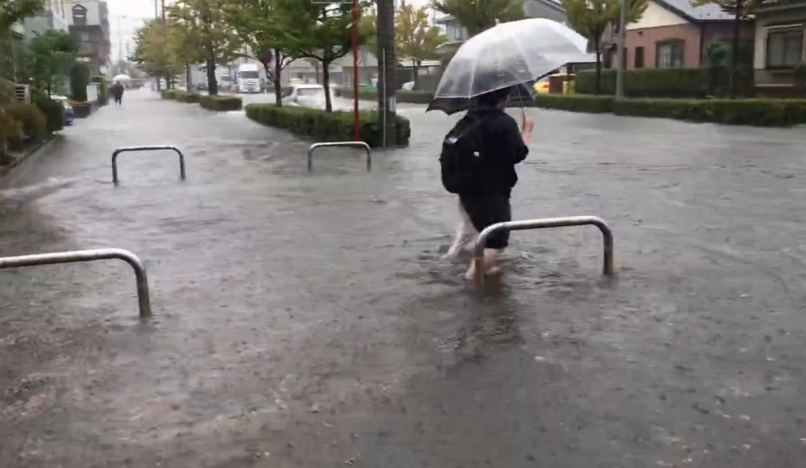 或酿山泥倾泻等灾害 日本北海道及东北多地水灾