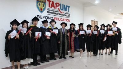 拉曼理工大学毕业礼  253毕业生高唱骊歌