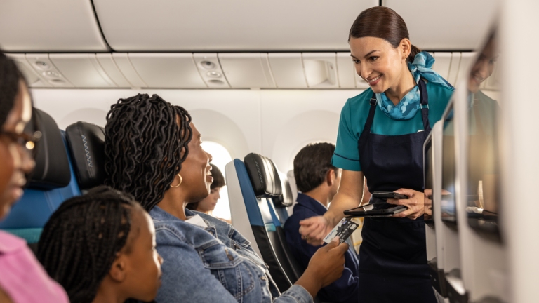 拼盘/加国西捷航空调校椅背要加钱 新制惹变相加价质疑