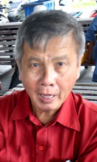 敦拉萨路天桥封路重修   高峰时段交通拥挤