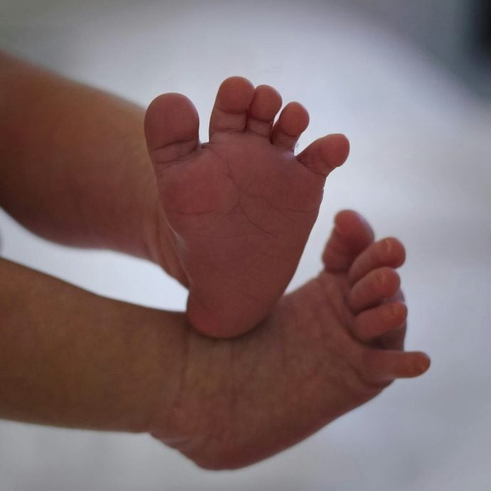 文咏珊神隐大半年 突宣布产子当妈