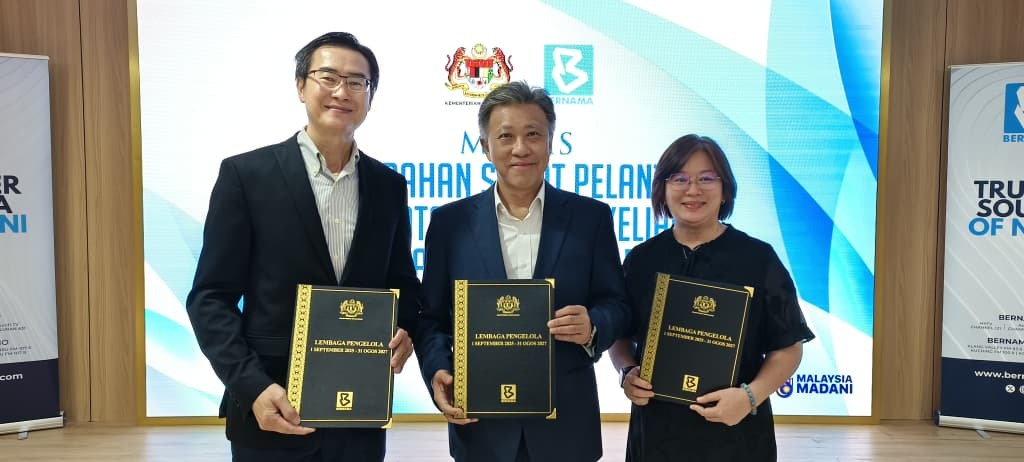 新届监理会董事部就任 法米颁马新社委任状