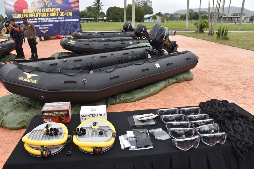 日本政府移交7艘救援艇予皇家空军兑OSA援助