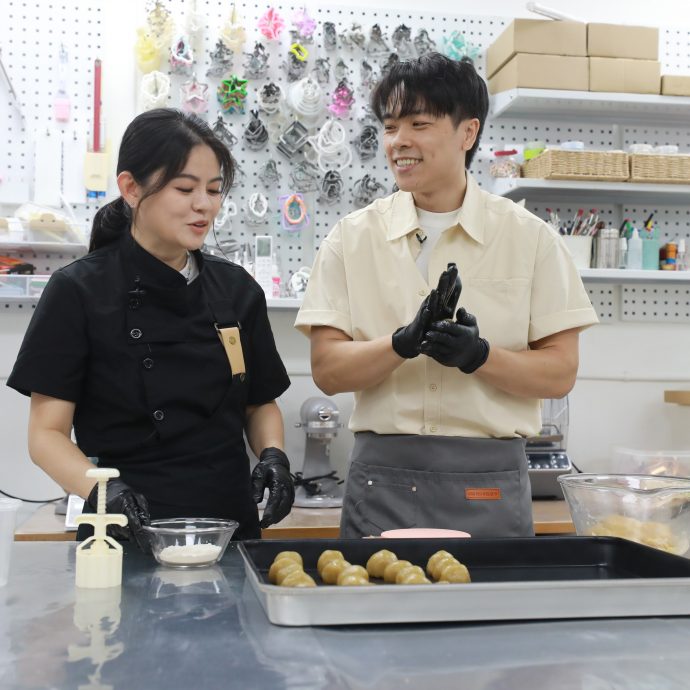  (星期日 5/10上网）郭晓东趣谈嫦娥 从神话遥望人间情缘