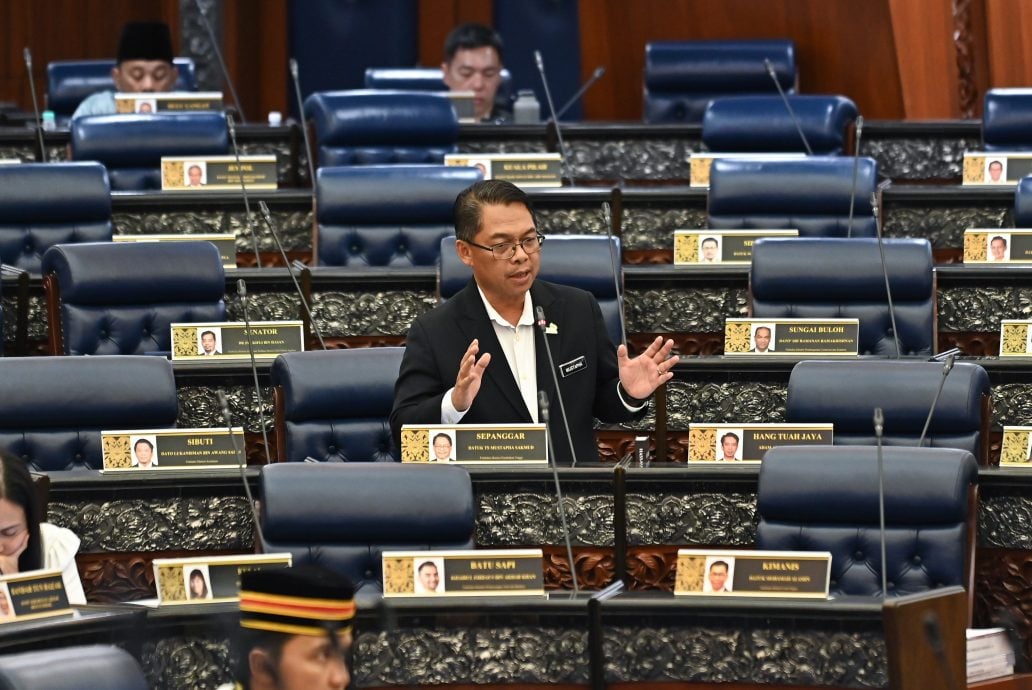 (未上网)国会/ 慕斯达法沙末：公立大学录取名额超出预期.优先保障主要渠道学生录取