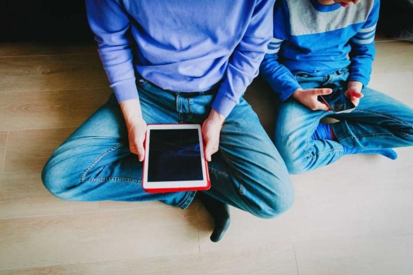 未成年未准备好面对网络世界 专家吁设“适龄分级制”