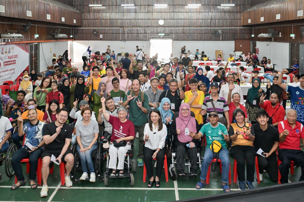 杨巧双为MILAD残障人士运动嘉年华主持开幕