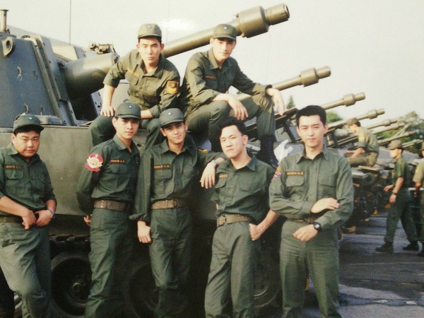 林志颖当红时一毕业就当兵 31年前盛况曝光