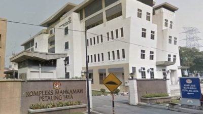 校园凶杀案|父母陪同 保护未成年清堂审理 14岁男生控谋杀罪