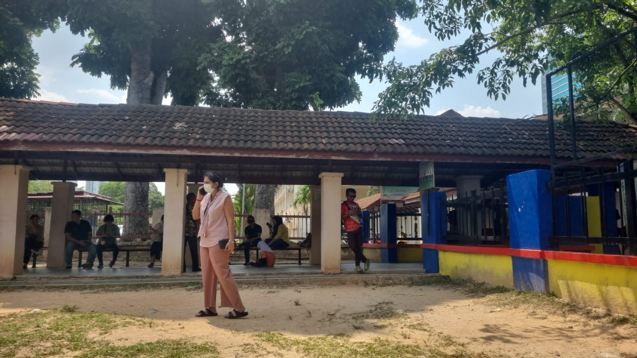 校园凶杀案｜国中命案 中一部分班级仍未获准放学